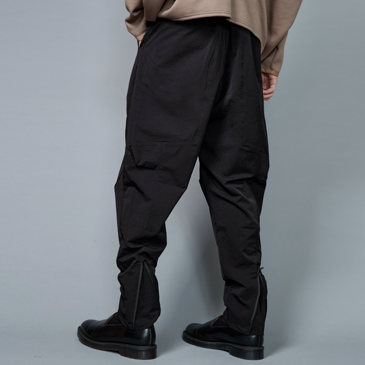 rehacer レアセル Over Tech Tapered Pants
