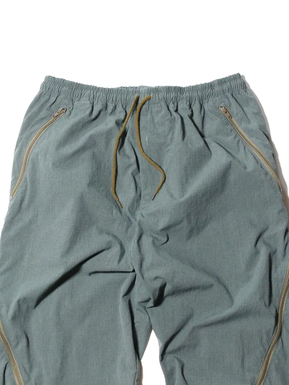 NATAL DESIGN × Dickies® ネイタル デザイン x ディッキーズ NYLON TRACK PANTS VENTI - VENTI OLIVE -