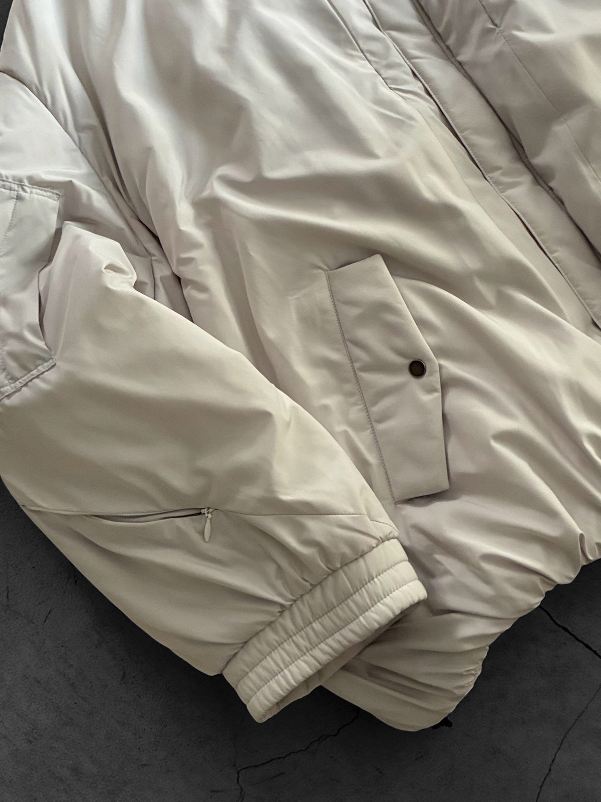 THE JEAN PIERRE ジャン・ピエール Signature Drop Puffer Blouson - WHITE -
