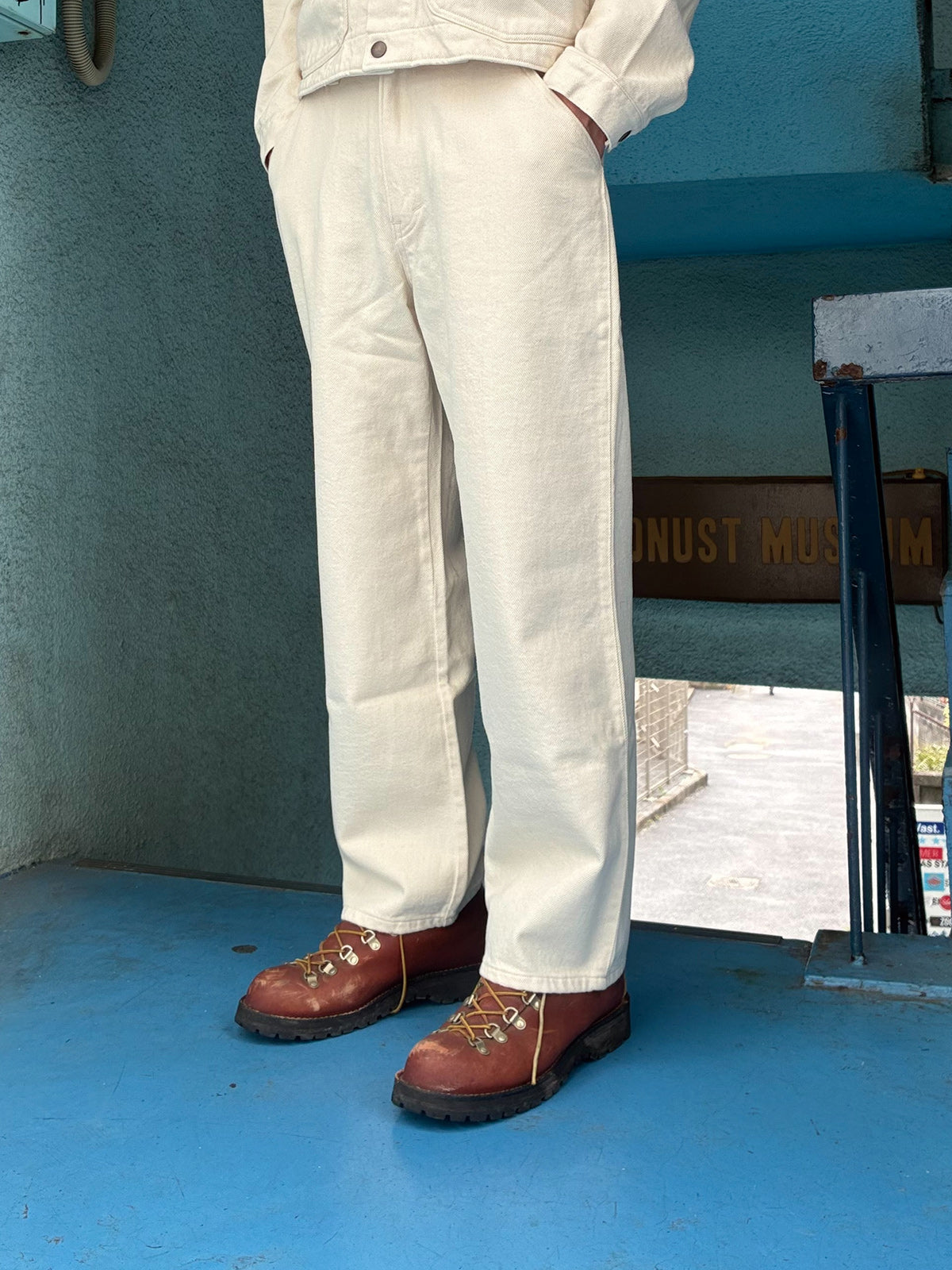 AS STANDARD x KOJIMA SHINSENGUMI 児島新鮮組 PARALLAX 5P JEANS - OFF WHITE -