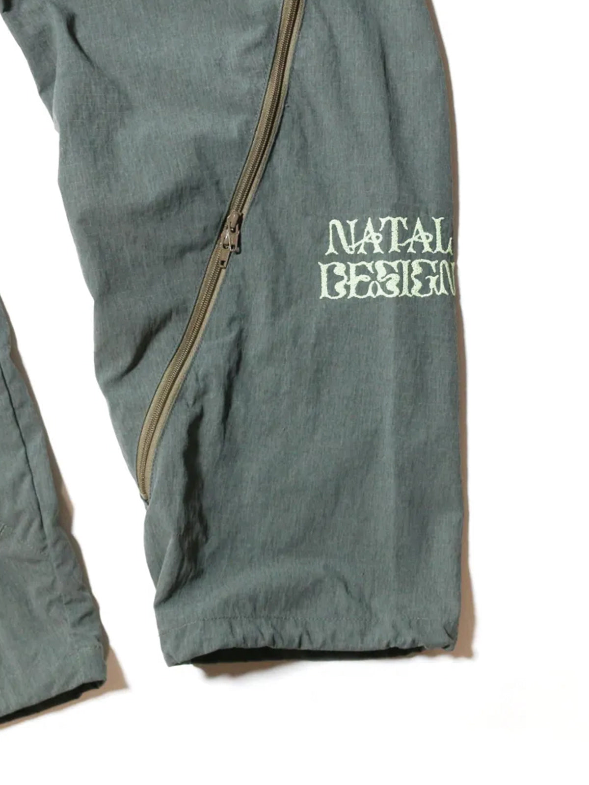 NATAL DESIGN × Dickies® ネイタル デザイン x ディッキーズ NYLON TRACK PANTS VENTI  - VENTI OLIVE -
